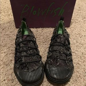 Blowfish sneakers size 8